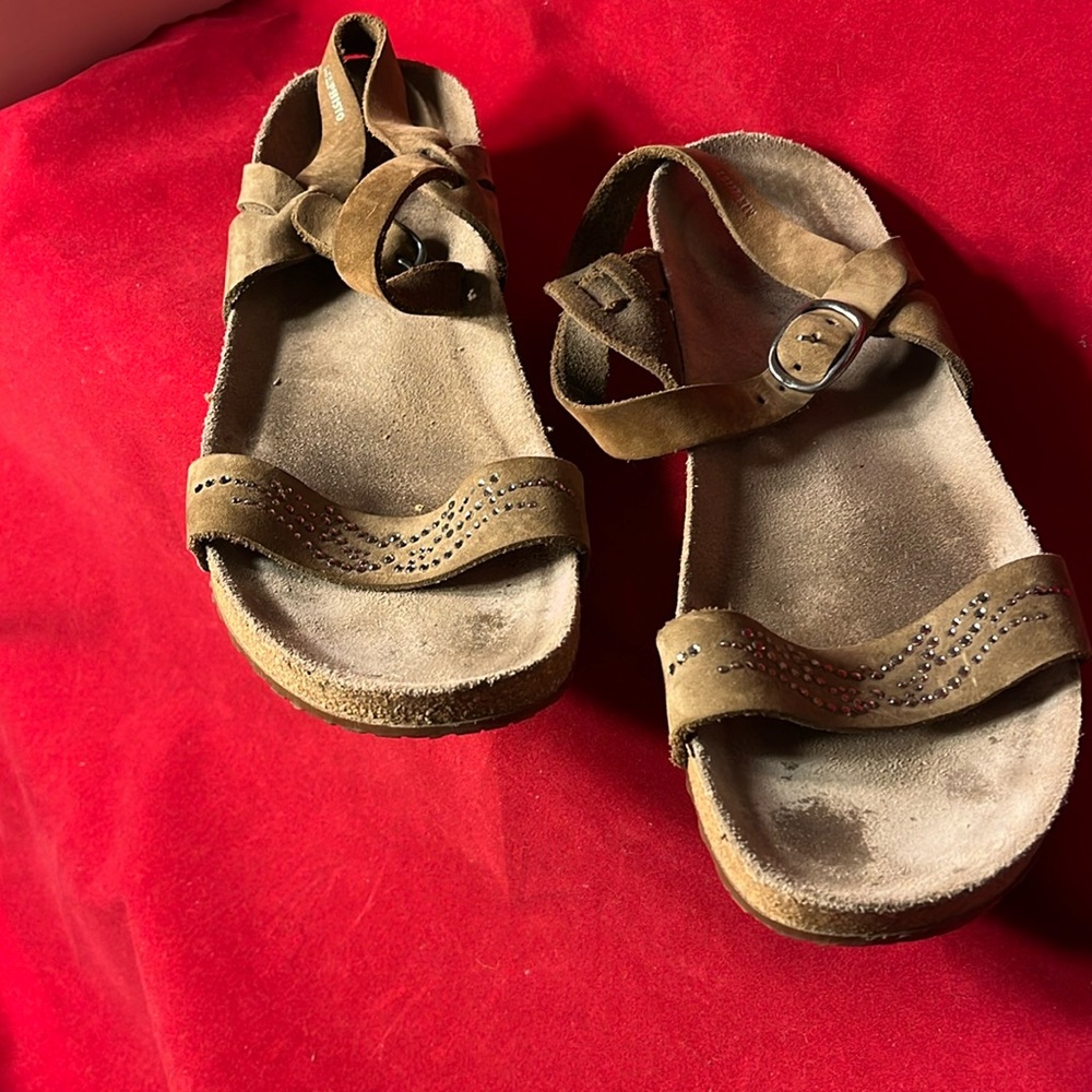Mephisto sandals in beige with sequins. Size 9 1/2. Cork platform